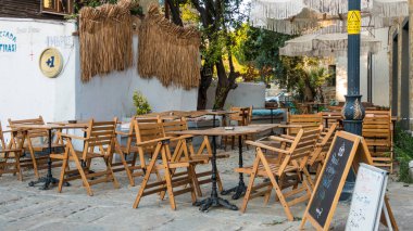 Gökçeada, Çanakkale Türkiye 10 Temmuz 2023 Briza Restoranı, Gökçeada şehir merkezindeki turistik kafe ve restoran