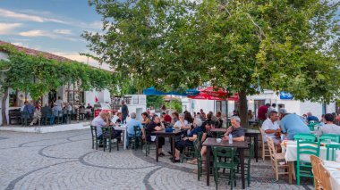 Gökçeada, Türkiye - 5 Ağustos 2023; Yunan tarihi Tepeky köyündeki 