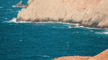 Gökçeada, Canakkale 'de rüzgarlı bir günde Yildizkoy (Arcadia) plajının havadan görüntüsü. Imbros Adası. Türkiye..