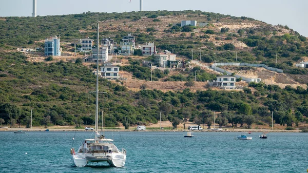 Luxury Yachts Cruising Coast Sigacik Teos Izmir Aegean Turkey — Stock Photo, Image