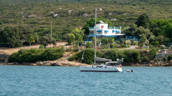 伊兹密尔土耳其 2023年9月12日 托斯海岸附近的豪华游艇 — 图库照片