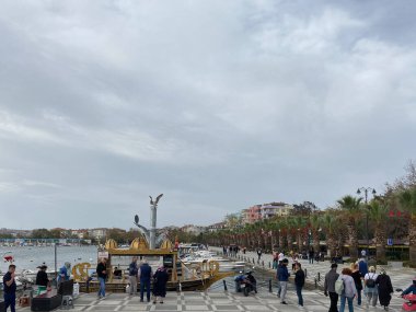 Silivri, İstanbul, Türkiye - 06 Kasım 2023: Silivri (antik Selymbria), İstanbul 'un güneyinde, Marmara Denizi kıyısında yer alan bir turistik bölgedir.