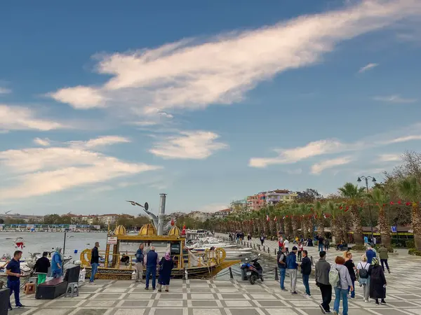 Silivri, İstanbul, Türkiye - 06 Kasım 2023: Silivri (antik Selymbria), İstanbul 'un güneyinde, Marmara Denizi kıyısında yer alan bir turistik bölgedir.