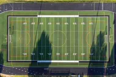 Amerikan futbol sahasının havadan görünüşü