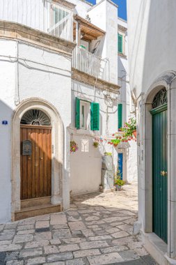 Martina Franca 'da manzara güneşli bir yaz sabahı, Taranto, Apulia.