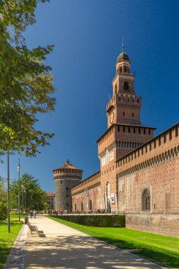 Sforza Kalesi (Castello Sforzesco) Milano, İtalya 'da. Şato 15. yüzyılda Milano Dükü Sforza tarafından inşa edilmiştir..