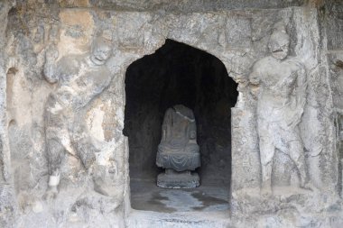 Bir Grotto İç Oymacılığa Giriş Arkasından Görüntüle