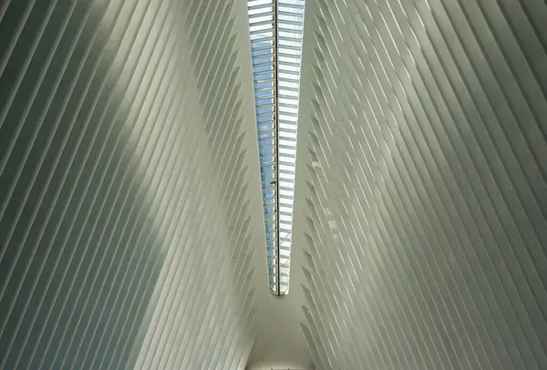 Oculus 'un Merkezi Ekseni Aydınlandı