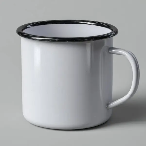 Siyah kenarlı ve açık gri arka planı olan klasik beyaz diş minesi kupası.