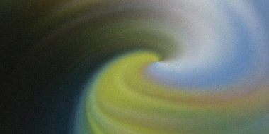 Değişken yeşiller, sarılar, maviler ve griler ile dinamik desen içeren soyut girdap dokusu arkaplanı