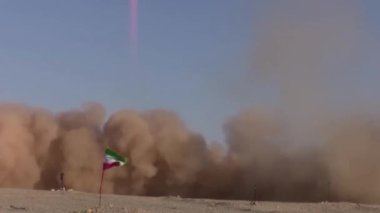  İran Khorramshahr4 Kheibar Balistik Füzesini 2000 km menzilli fırlatmayı başarıyla başardı