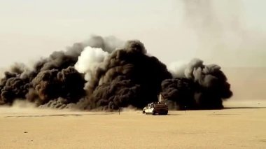 M1150 Saldırı Aracı Güçlü Mayın Temizleme Gösterisi Yapıyor