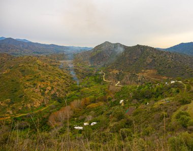 Kıbrıs 'ta dağların havadan görünüşü