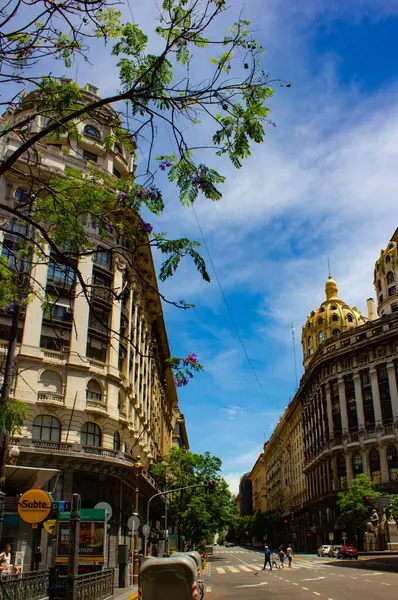 Buenos-Aires Caddesi, Arjantin