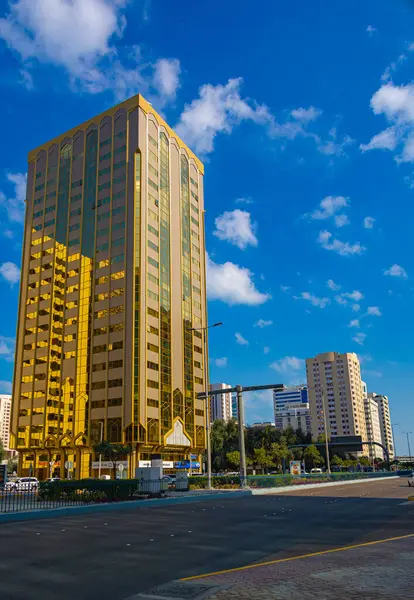 Abu Dabi, BAE 'deki yüksek binalar.