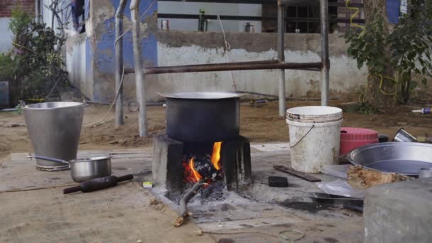Indian Traditional Clay Oven Its Used Cooking Creates Yellow Flame — Stock videók