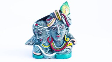 Hint Tanrısı putu ya da beyaza izole edilmiş heykel. Maa laxmi, Lord Ganesha, Adiyogi, Tanrıça Durga, aslan ve Tanrı Krishana Heykeli ile birlikte..