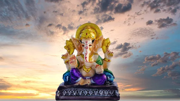 Patung Dewi Lakshmi Ganesha Dan Durga Lakshmi Dan Ganesa Dengan — Stok Foto