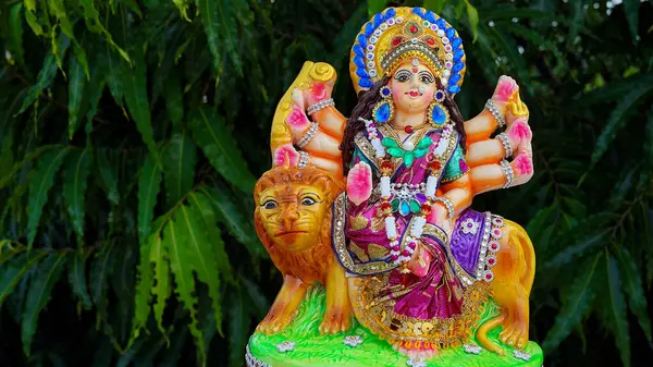 Lord Ganesha Adiyogi Και Maa Durga Idol Άγαλμα Απομονώνονται Πράσινο — Φωτογραφία Αρχείου