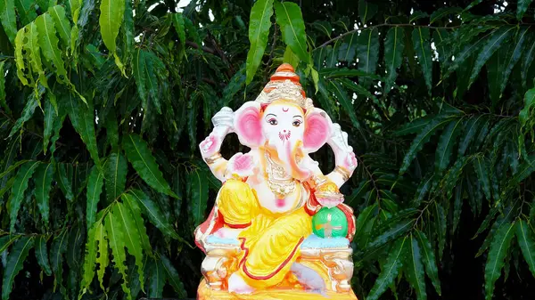 Lord Ganesha Adiyogi Maa Durga Idol Eller Statue Isoleret Grønne - Stock-foto