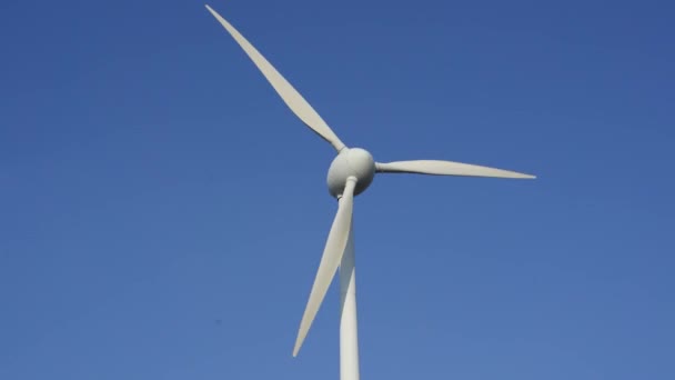 Windmolens Bergen Eco Energielandschap Schone Energie Uit Windturbines — Stockvideo