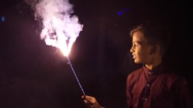 Diwali, Işık Festivali, Hindular, Jainsler ve Sikhler tarafından kutlanıyor..