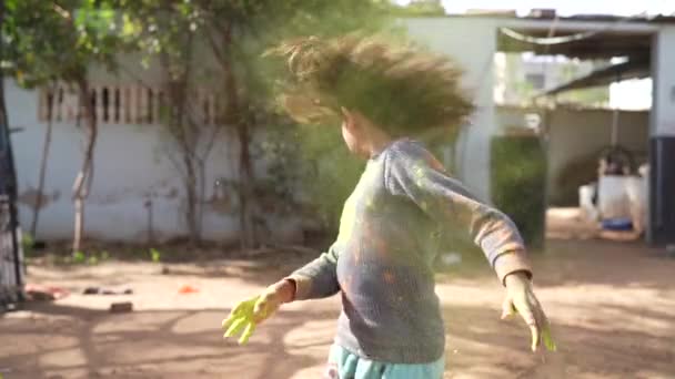 Bambini Che Giocano Con Colore Casa Durante Holi Festival Dei — Video Stock