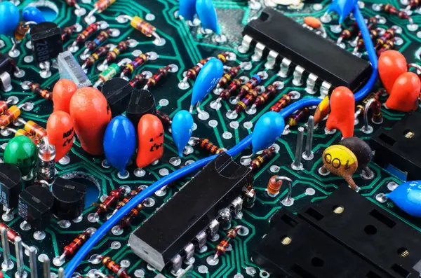 Erken Teknoloji Devresi Yakın Çekim