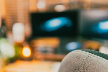 Sinema masası ortamı. Yakın çekim kumaş, bulanık teknoloji arka plan, yaratıcı kullanım için ideal..