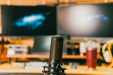 Sinema masası ortamı. Yakın çekim kumaş, bulanık teknoloji arka plan, yaratıcı kullanım için ideal..