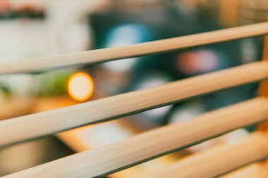 Sinema masası ortamı. Yakın çekim kumaş, bulanık teknoloji arka plan, yaratıcı kullanım için ideal..