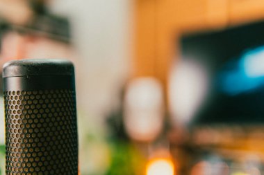 Sinema masası ortamı. Yakın çekim kumaş, bulanık teknoloji arka plan, yaratıcı kullanım için ideal..