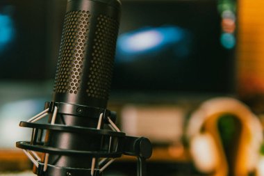 Sinema masası ortamı. Yakın çekim kumaş, bulanık teknoloji arka plan, yaratıcı kullanım için ideal..