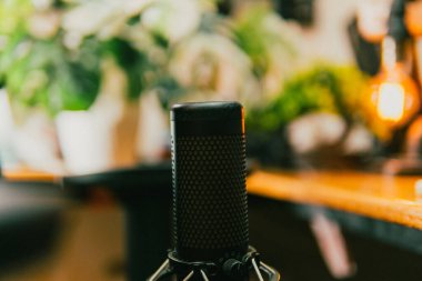 Sinema masası ortamı. Yakın çekim kumaş, bulanık teknoloji arka plan, yaratıcı kullanım için ideal..