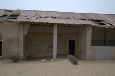 İsrail 'in kuzeyindeki ölü deniz şehrinin yıkıntıları.