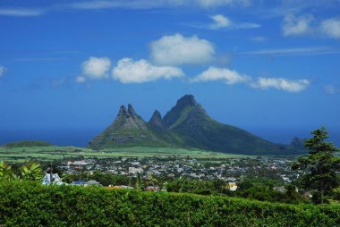 Dağların güzel manzarası