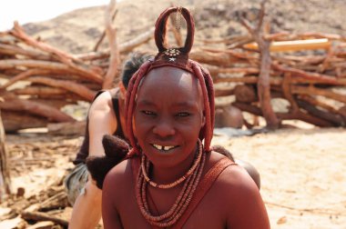 Güzel bir Afrikalı kızın portresi.