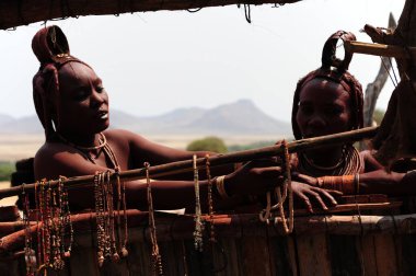 Etiyopya 'daki kabile insanları