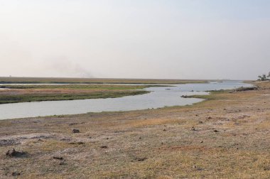 Sabahları nehrin manzarası