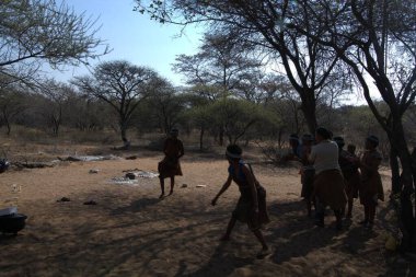 Parktaki bir grup insan