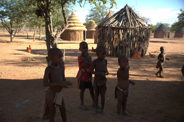 Etiyopya 'nın kuzeyindeki Boini Vadisi' nin Botribe kabilesinin köyü.