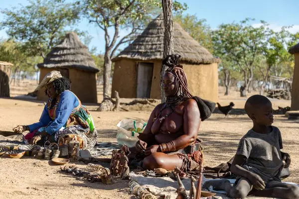 Namibya 'daki Afrikalı kabileler