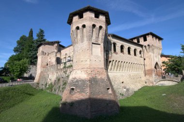 İtalya 'nın Verona şehrindeki ortaçağ Chigia kalesi.