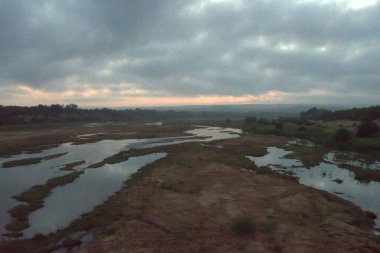 Güzel manzaranın resimli görüntüsü