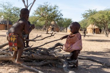 Masaj köyündeki çocuklar, Kenya