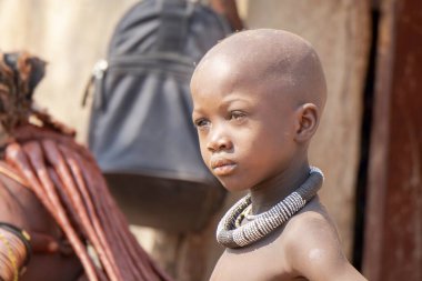 Bir çocuğun portresi.