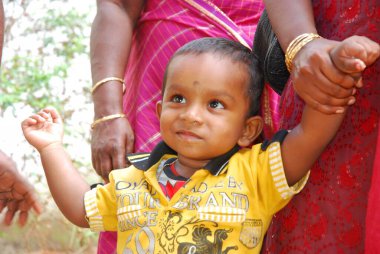 Hyderabad Hindistan 'daki küçük Hintli çocuk ve 2 Ağustos 202