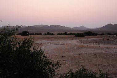 Dağlarda gün batımı