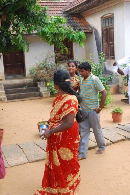 Hindistan, Goa, 28 Ocak, 22 Ocak, 17 kişi köyde.