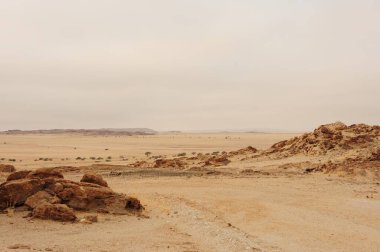 Sahara 'nın ortasında Namibya Çölü.